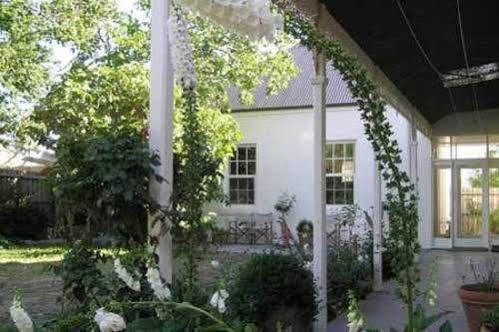 Camellia Cottage Bed & Breakfast Scotsburn Екстер'єр фото